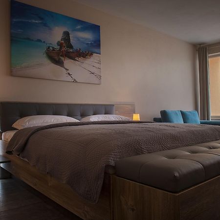 Plaza Beach Holiday House Прешов Экстерьер фото